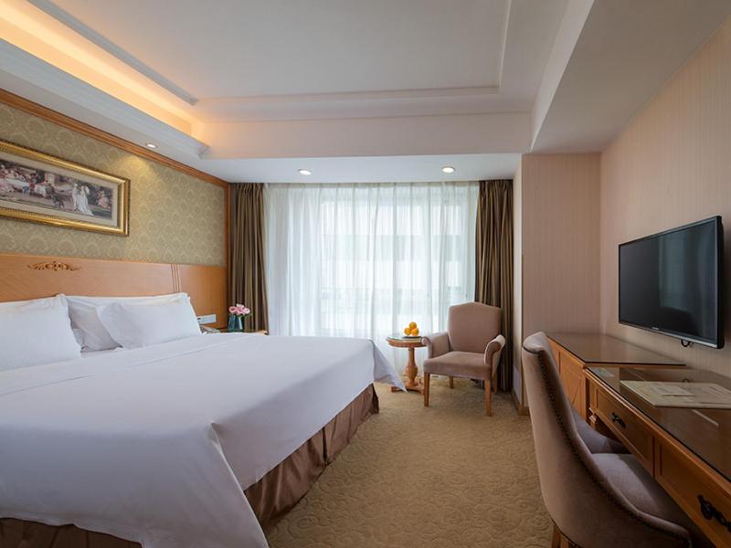 Vienna International Hotel Shenyang Railway Station מראה חיצוני תמונה
