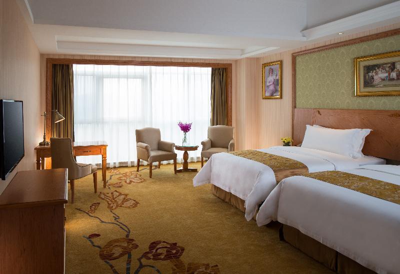 Vienna International Hotel Shenyang Railway Station מראה חיצוני תמונה