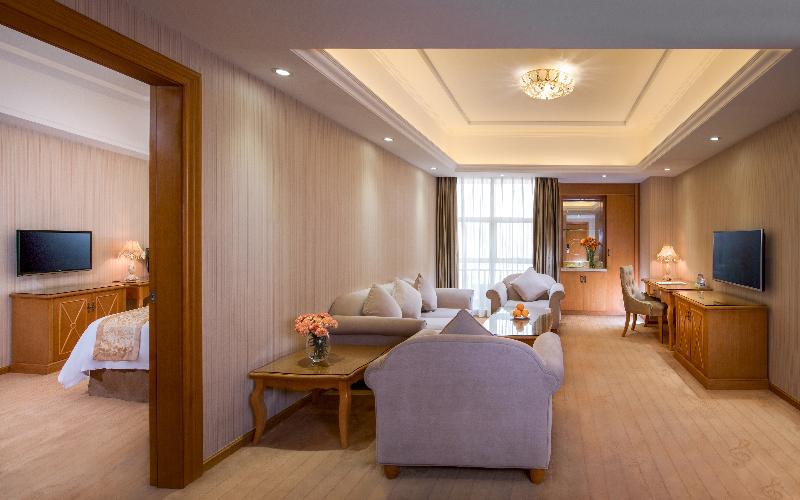 Vienna International Hotel Shenyang Railway Station מראה חיצוני תמונה