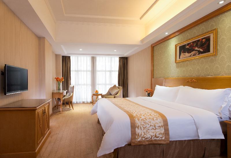 Vienna International Hotel Shenyang Railway Station מראה חיצוני תמונה